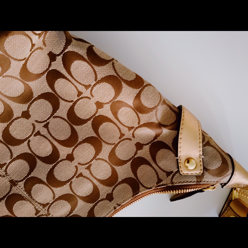 Authentic vintage COACH purse - Picture 2 of 5